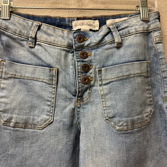 Jessica Simpson High Rise Wide Leg Crop Jeans Light Wash Size 24 - Picture 2 of 8